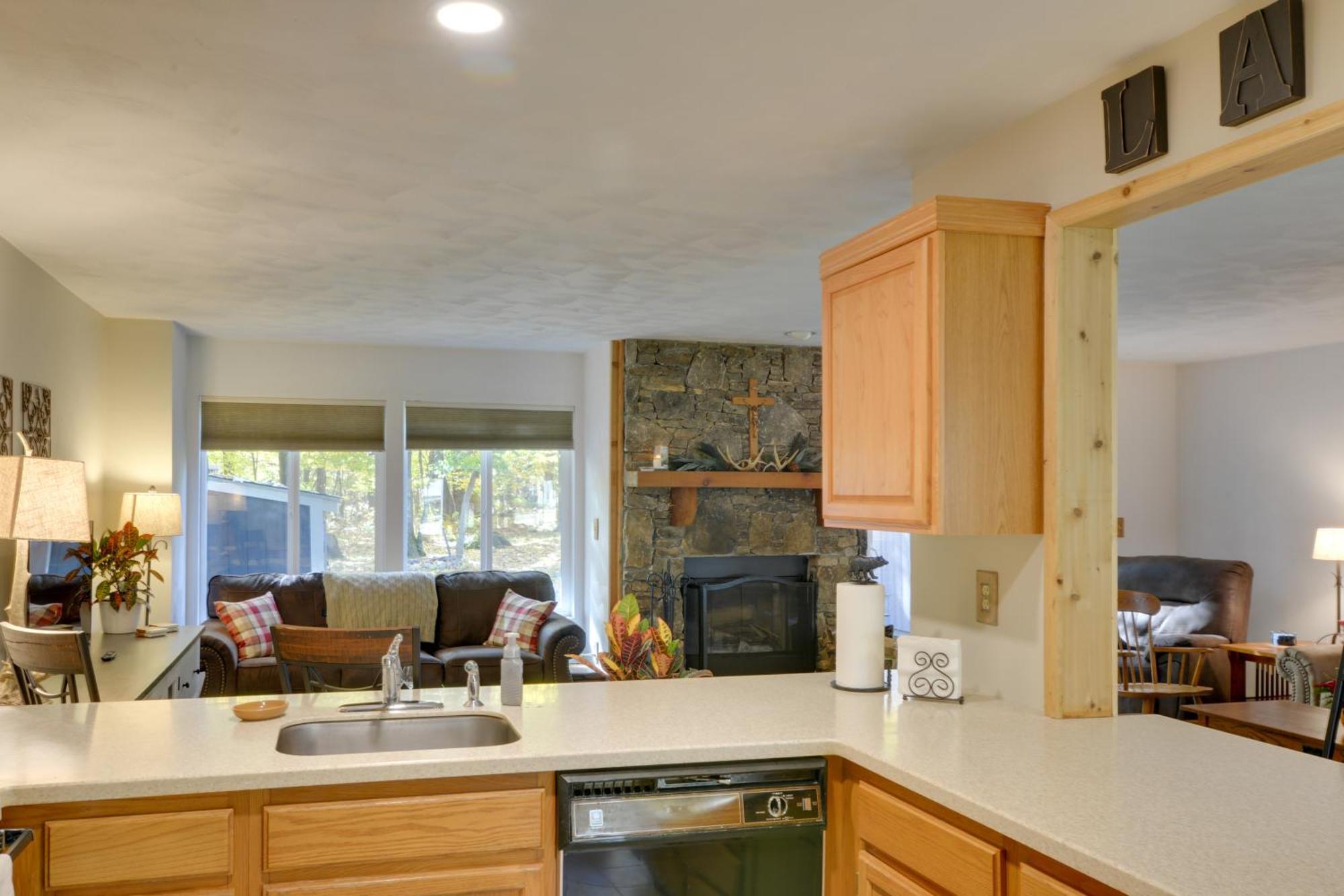 Holiday home Charming Hidden Valley Walk To Slopes *