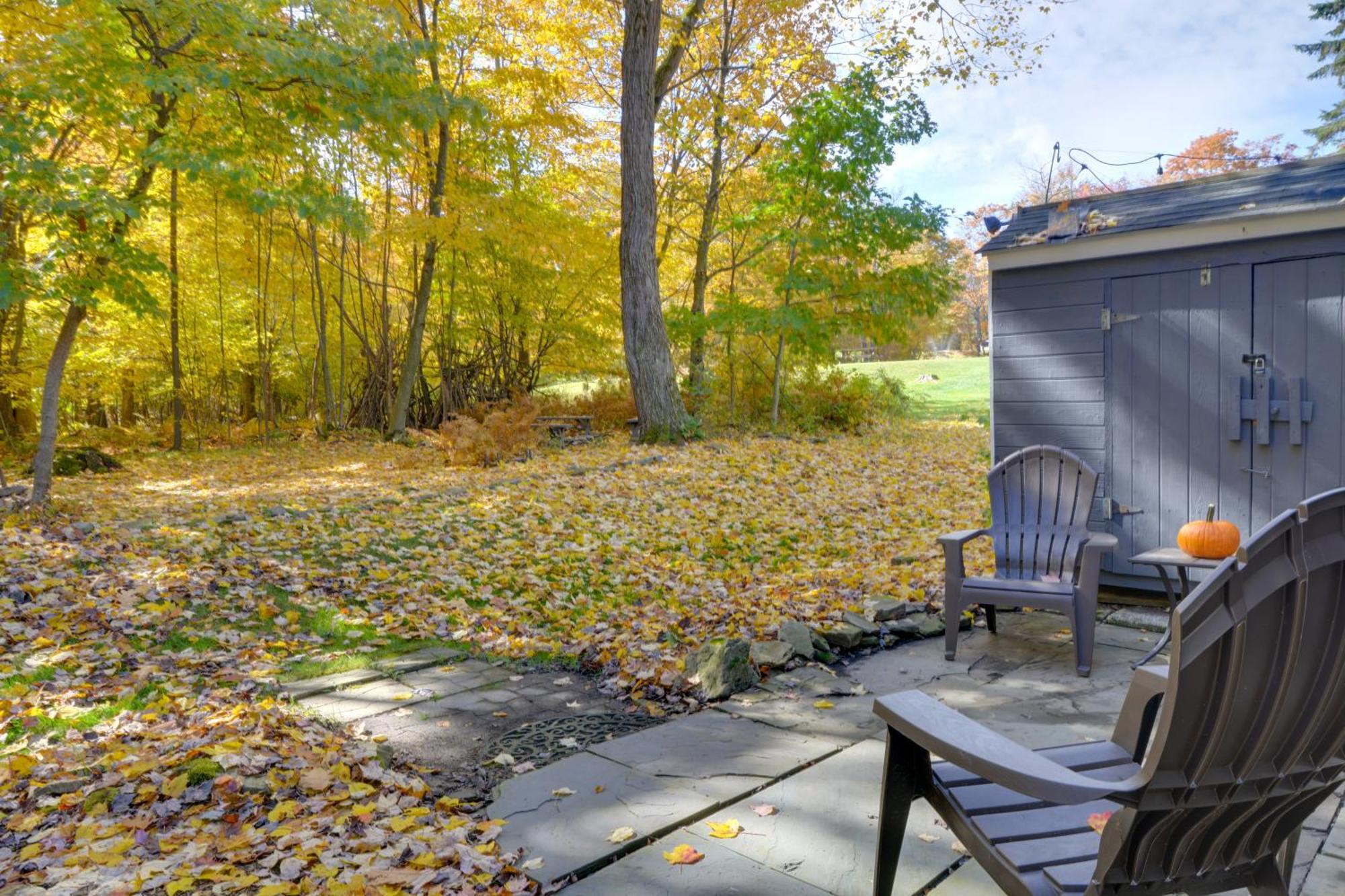 Holiday home Charming Hidden Valley Walk To Slopes *